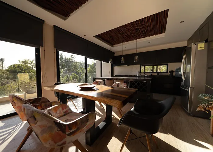 Amazing Penthouse & With Private Pool, Terrace , Roof And Hot Tub In Jungle *